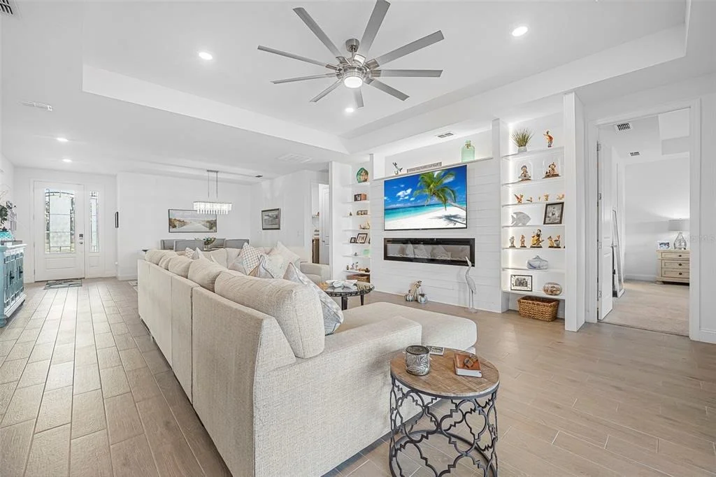 Photo of 2128 RAGLAN CIRCLE