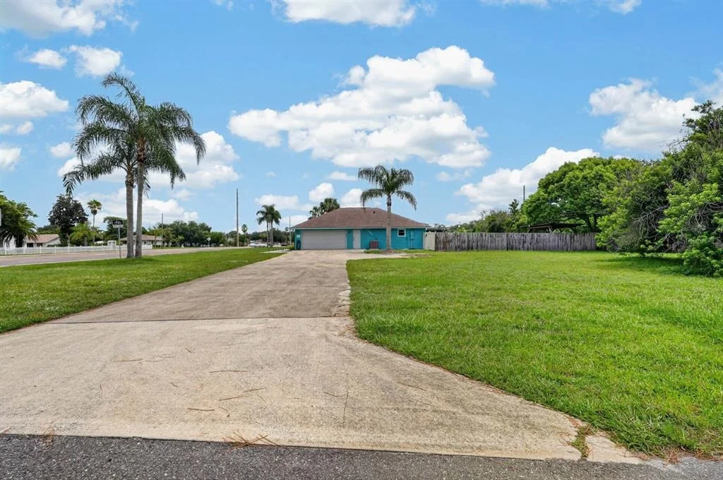 Photo of 1845 WILLOW OAK DRIVE