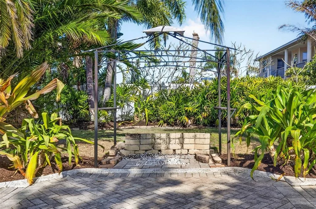 Photo of 821 BLUE HERON BOULEVARD
