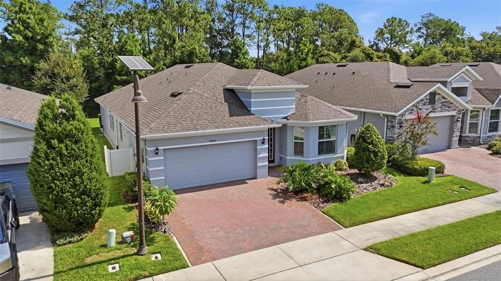 Photo of 17932 PASSIONFLOWER CIRCLE