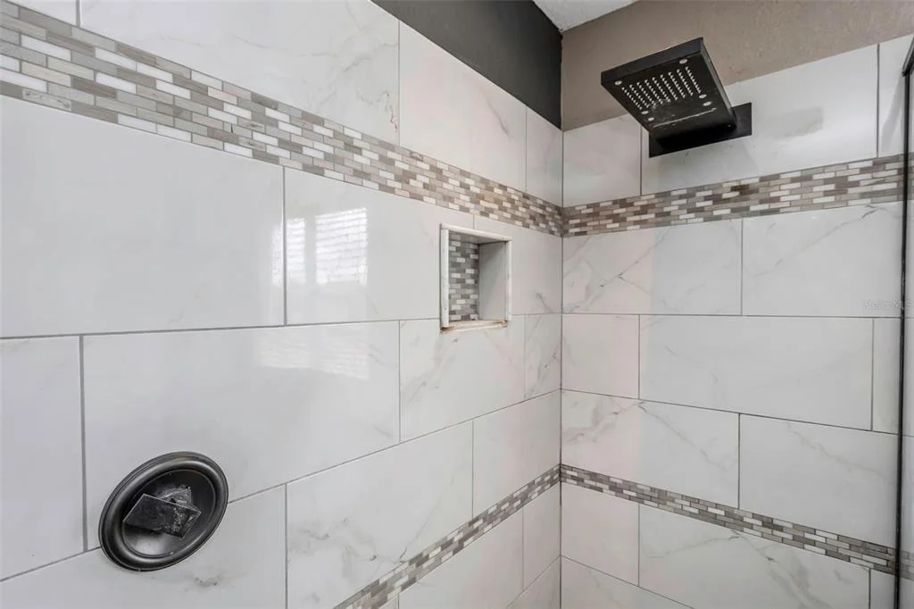 Photo of 14818 EDGEMERE DRIVE
