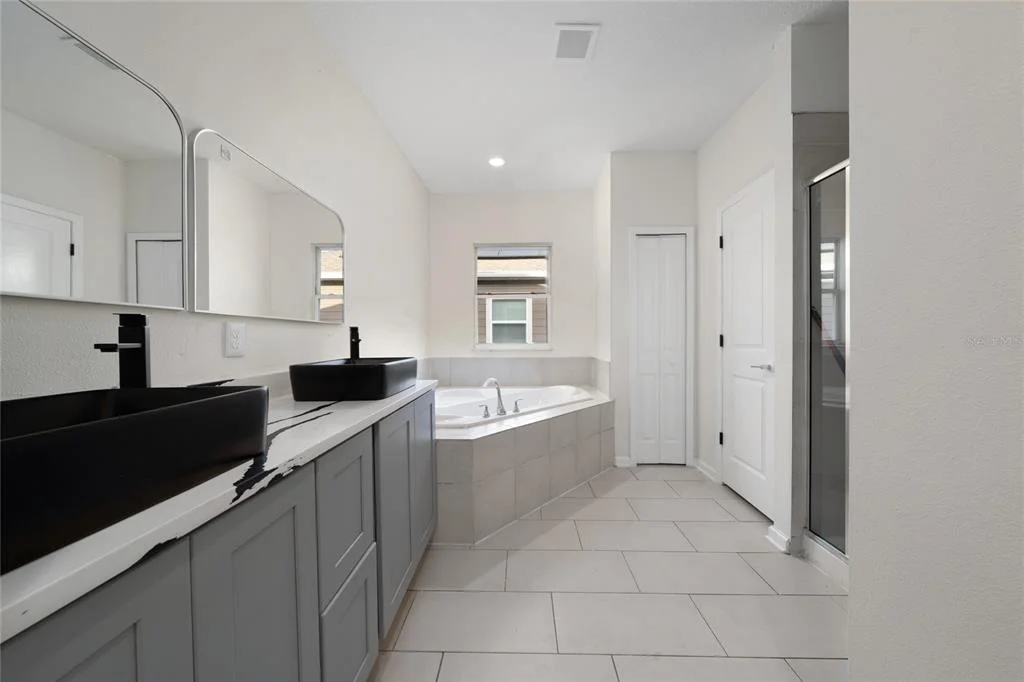 Photo of 6404 SPRUCEPINE LANE