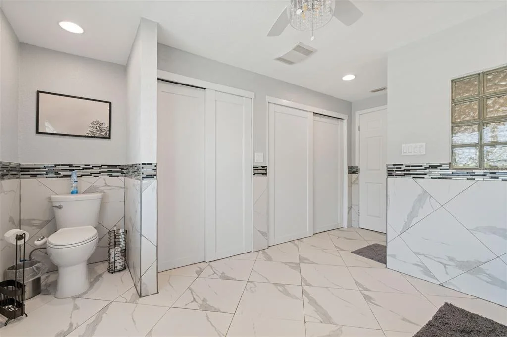 Photo of 2211 PALM TREE DRIVE