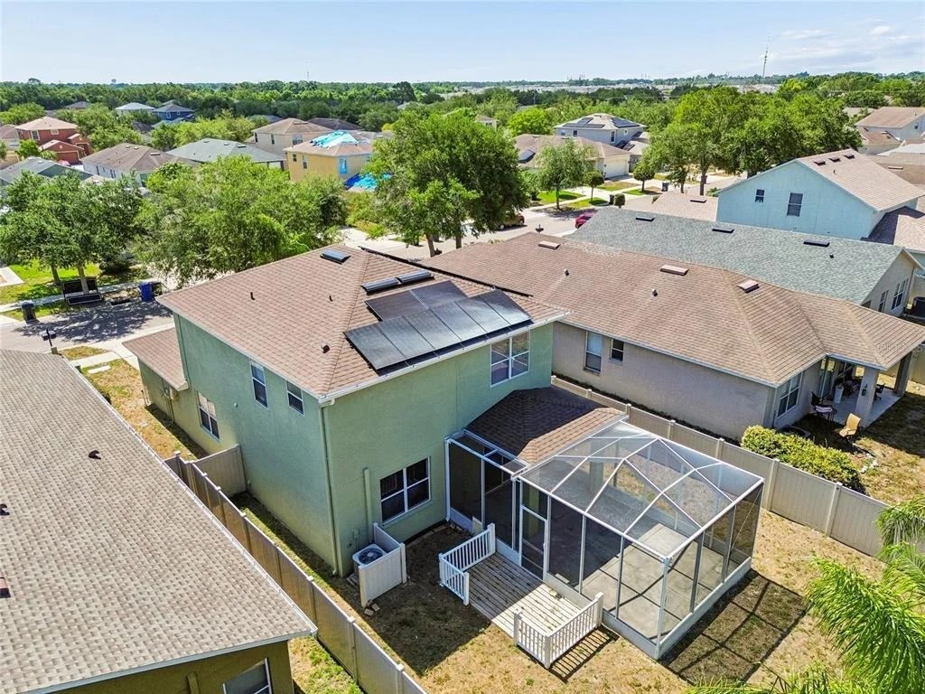 Photo of 915 WINDTON OAK DRIVE