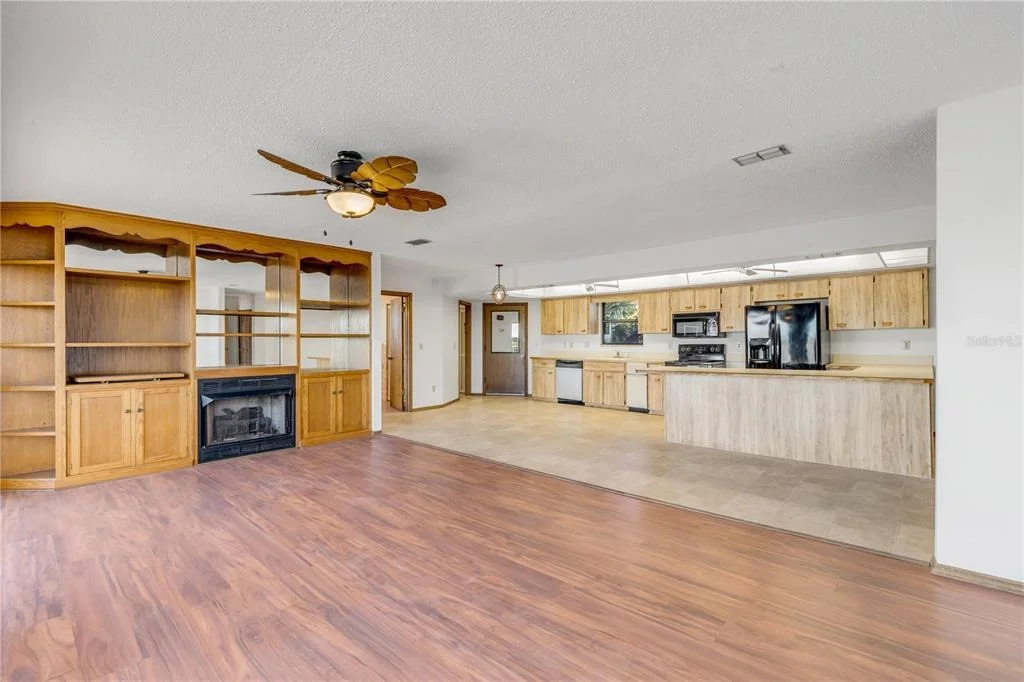 Photo of 824 EEL AVENUE