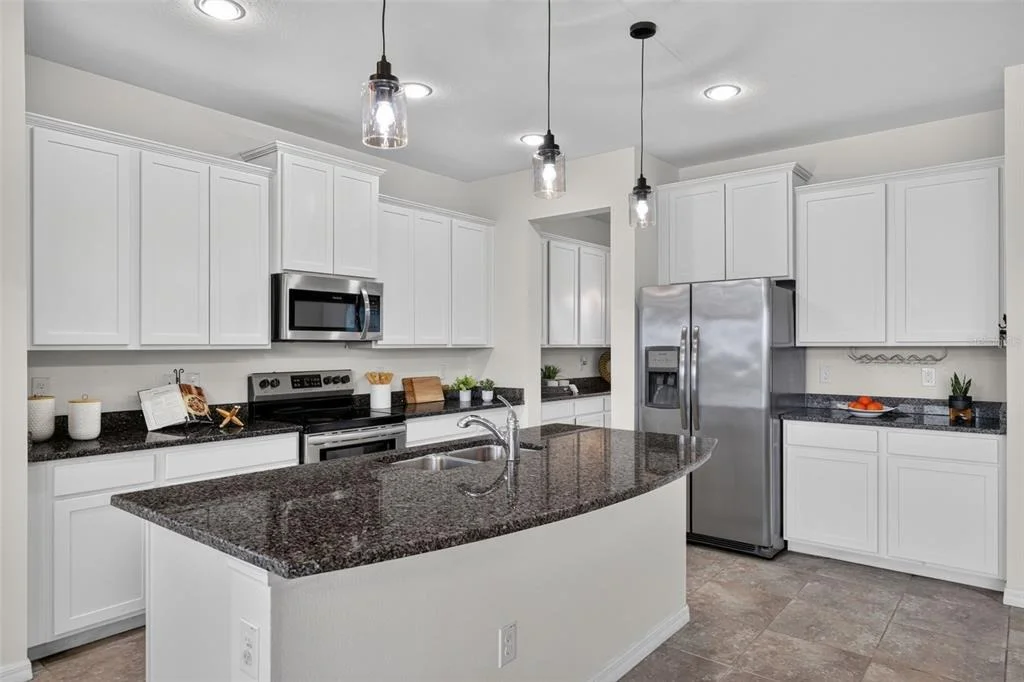 Photo of 6541 DEVESTA LOOP