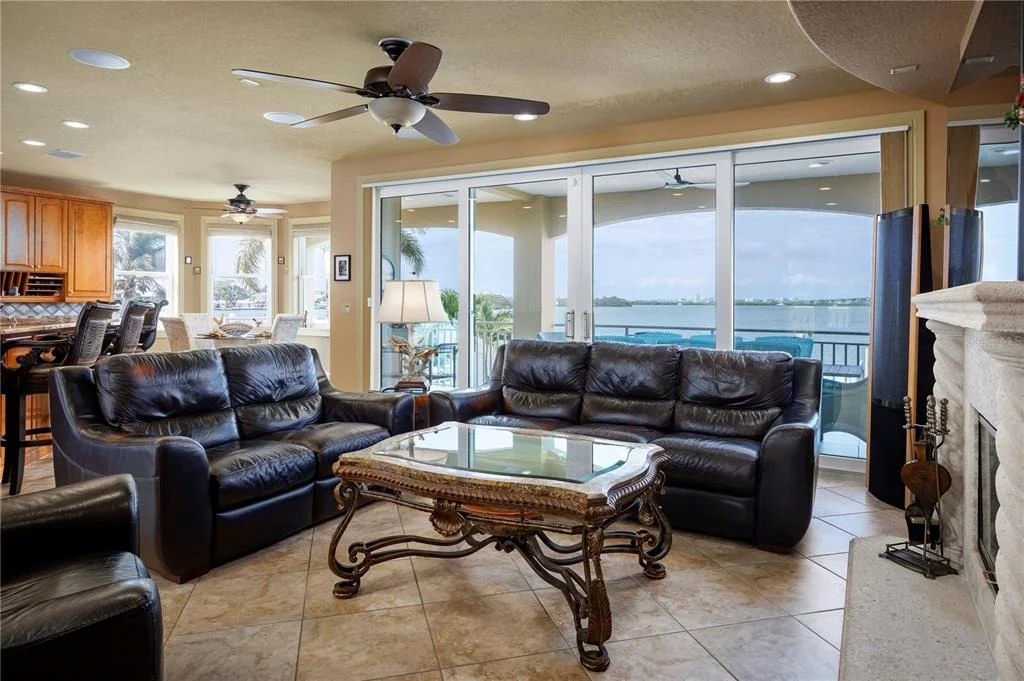 Photo of 306 HARBOR DRIVE