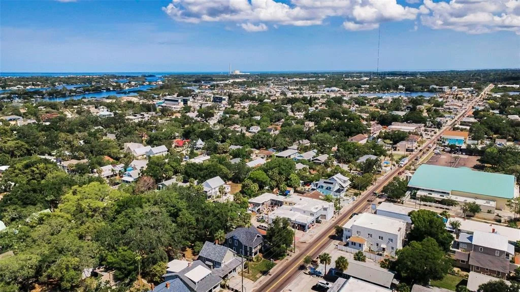 Photo of 133 N PINELLAS AVENUE