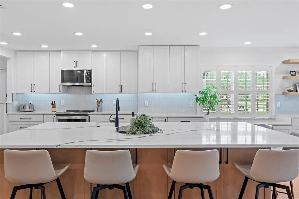 Photo of 480 W DAVIS BOULEVARD