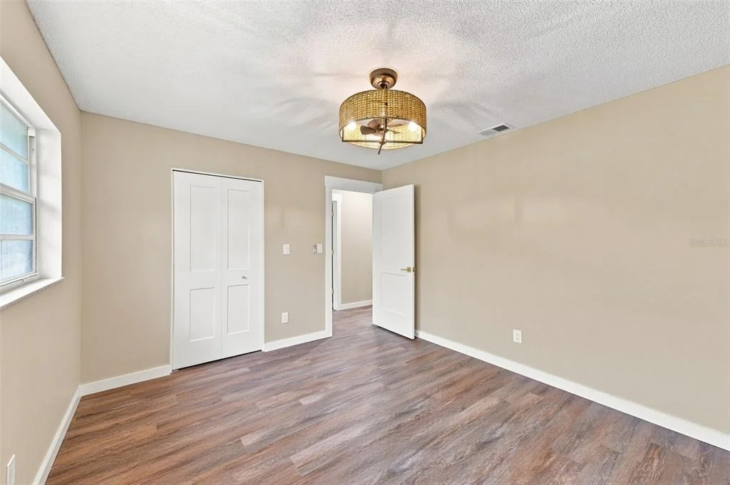 Photo of 6622 GLENCOE DRIVE