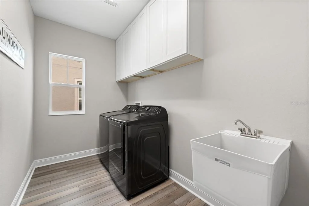 Photo of 5406 LIMELIGHT DRIVE