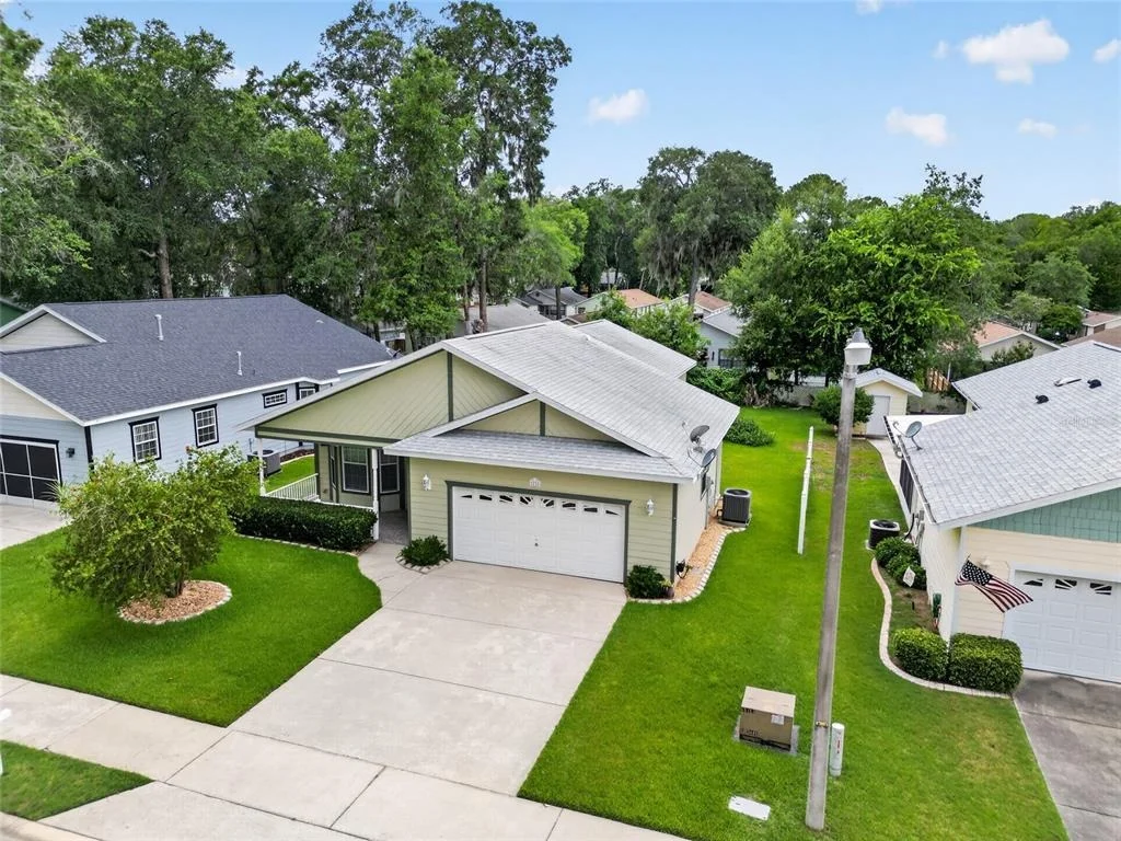 Photo of 2216 NE 40TH TERRACE