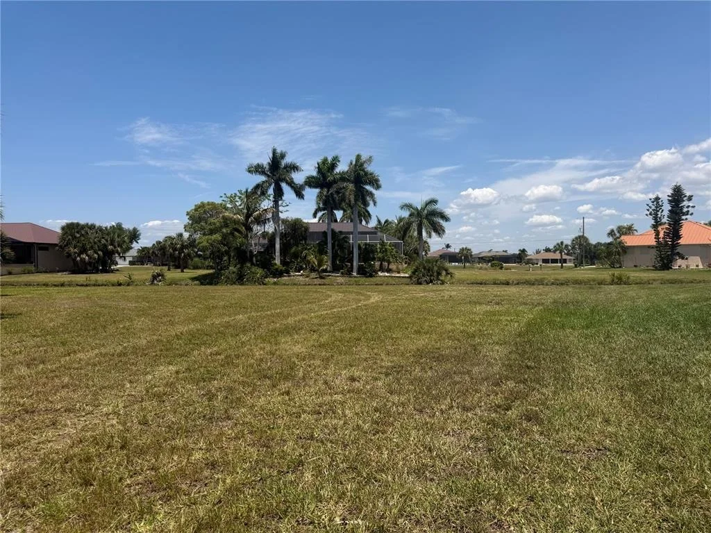 Photo of 16201 CAYMAN LANE