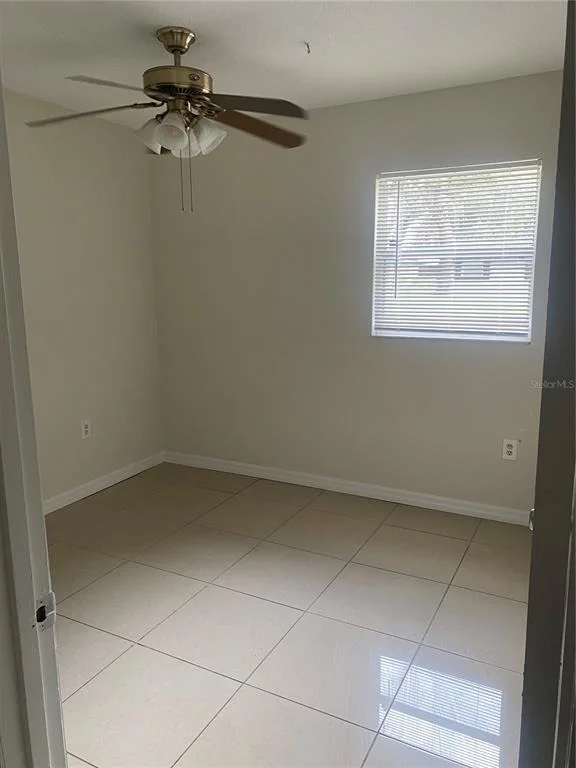 Photo of 1608 LONG LANE