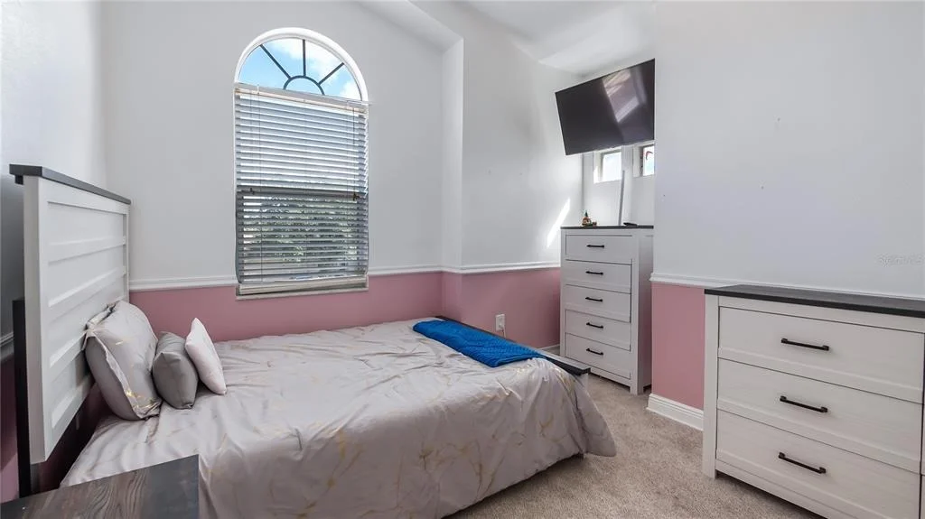 Photo of 522 HARDWOOD CIRCLE