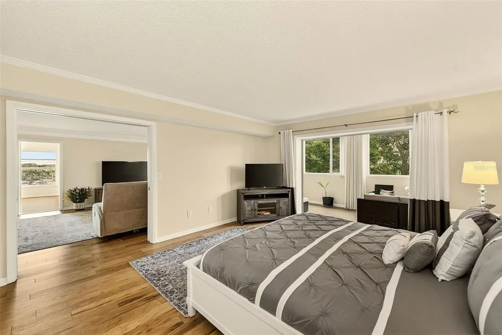 Photo of Unit 401 at 131 BLUFF VIEW DRIVE