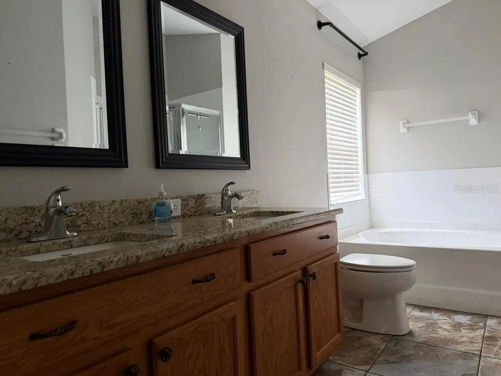 Photo of 13850 ROYSTON BEND