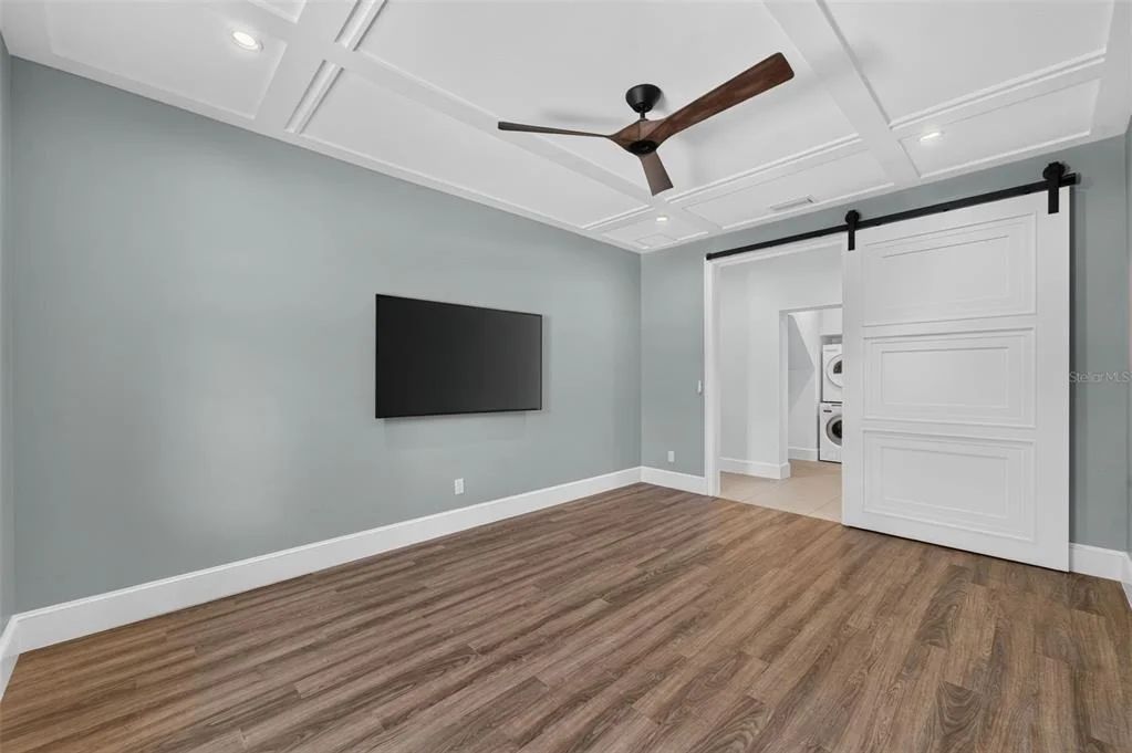 Photo of 720 PANSY AVENUE