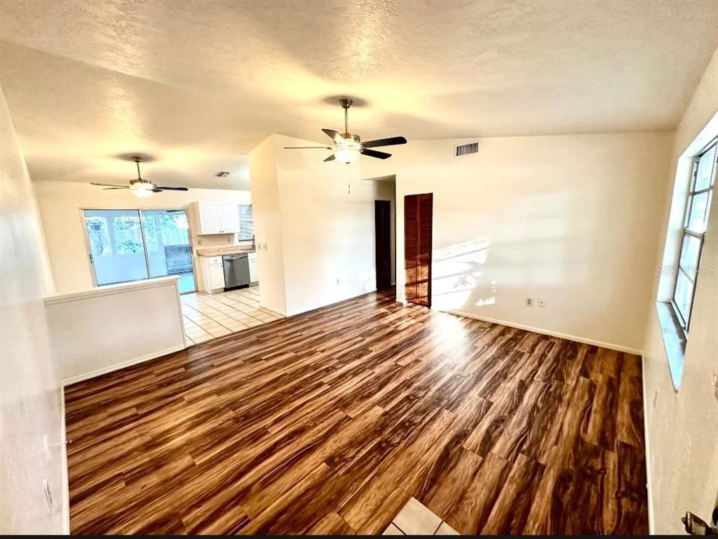 Photo of 3977 VANA DRIVE