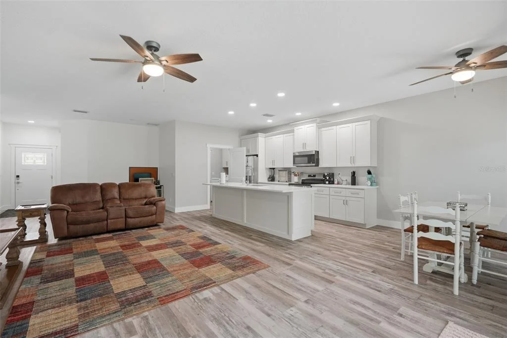 Photo of 6454 FREEPORT DRIVE
