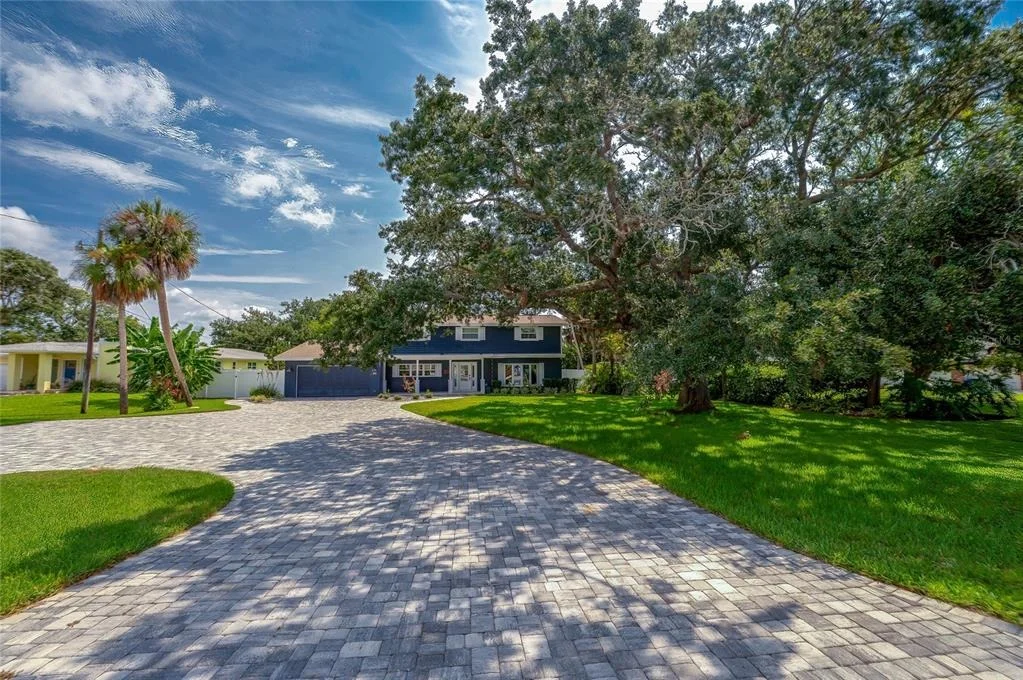 Photo of 835 JOHN ANDERSON DRIVE