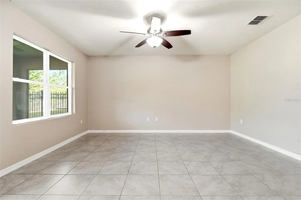 Photo of 895 LAZIO CIRCLE