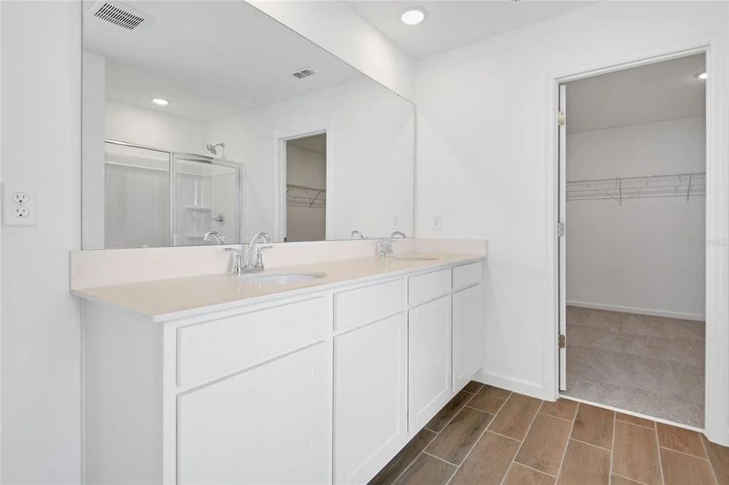 Photo of 1022 WISTERIA WAY