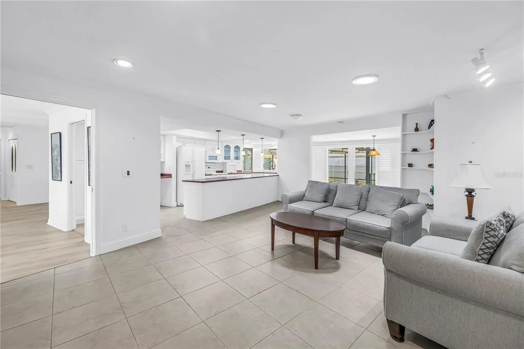 Photo of 3000 HERON PLACE