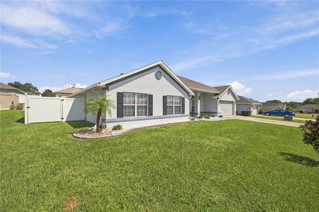 Photo of 6875 SE 11TH PLACE