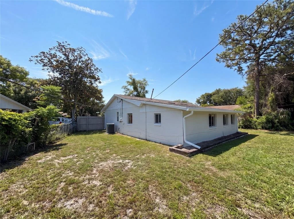 Photo of 722 VIRGINIA LANE