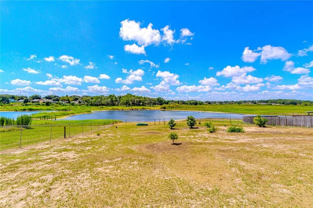 Photo of 6526 LYNN ROAD