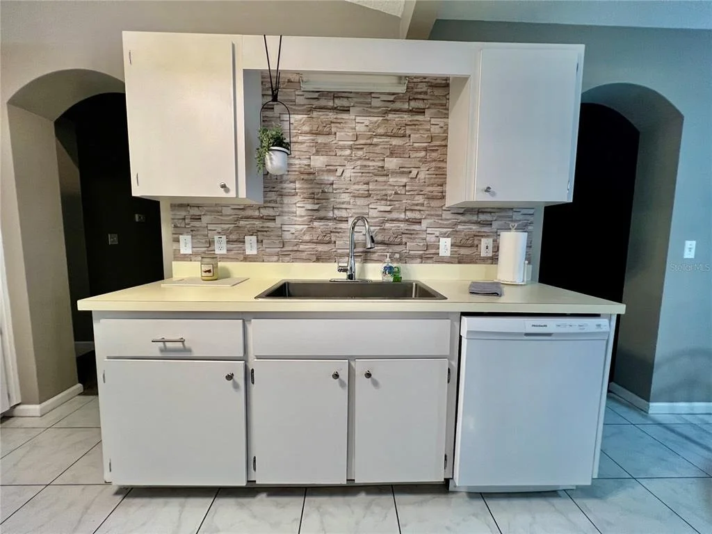 Photo of 2100 NW 50TH CIRCLE