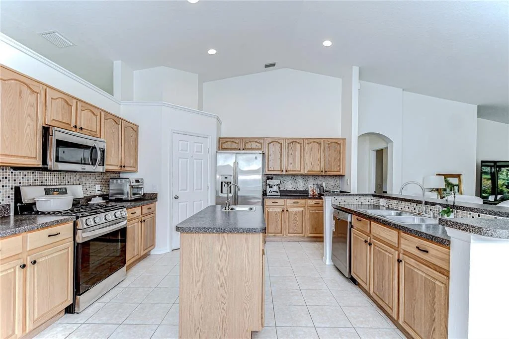 Photo of 7107 COLONIAL LAKE DR
