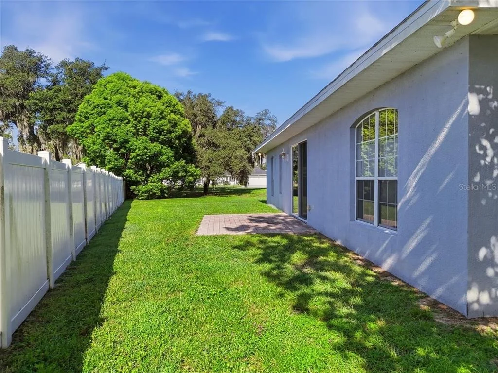 Photo of 1505 LAKE THOMAS LOOP