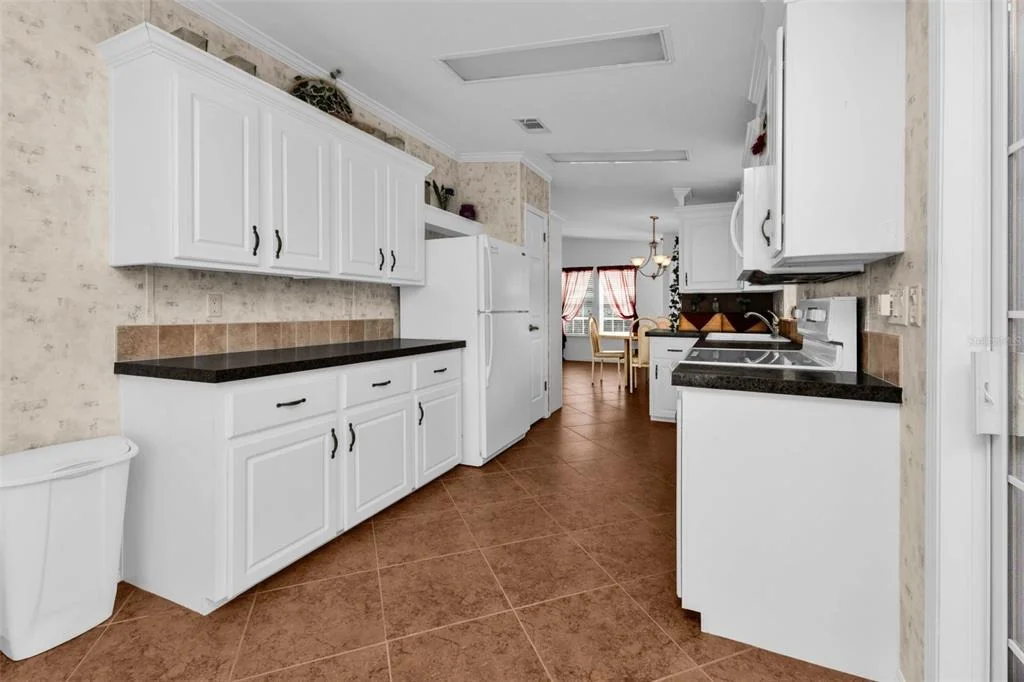 Photo of 634 LEISURE