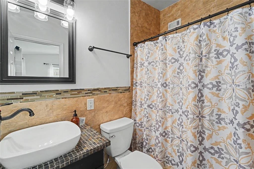 Photo of 8465 RIDGEWOOD CIRCLE