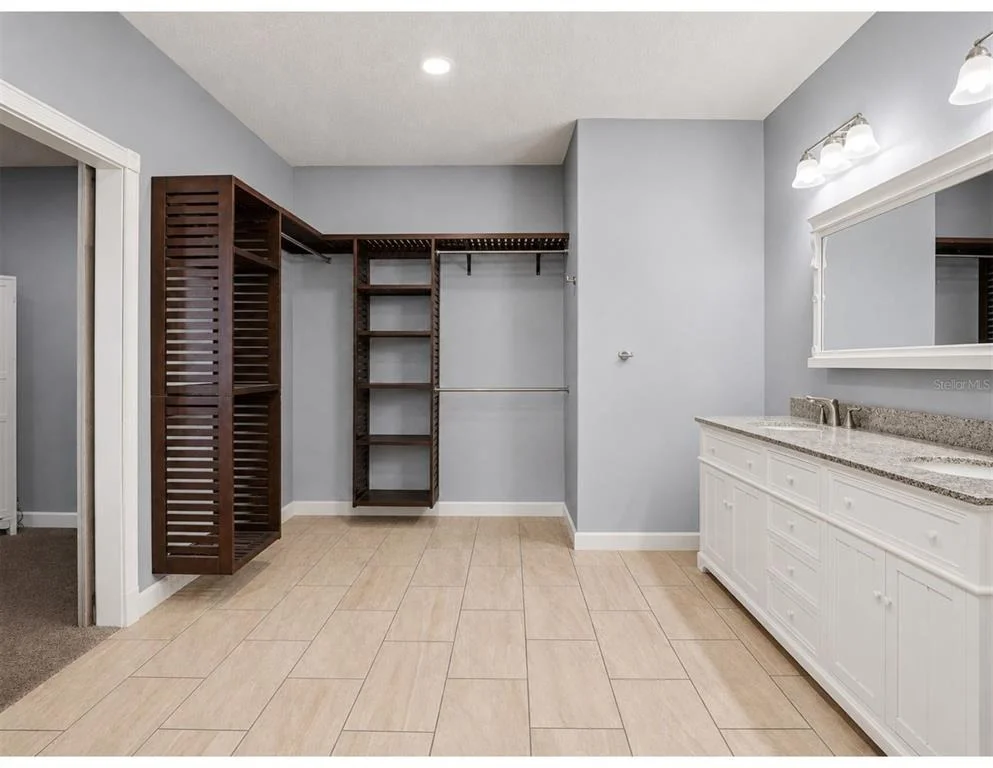 Photo of 1042 HARMONY LANE