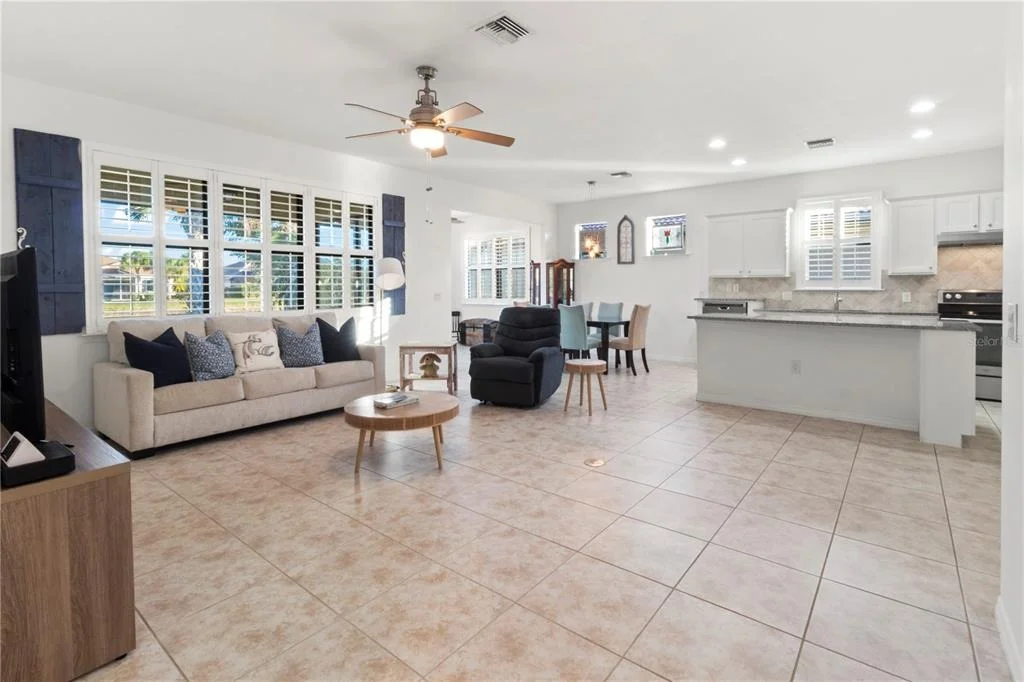 Photo of 19770 QUISTO STREET