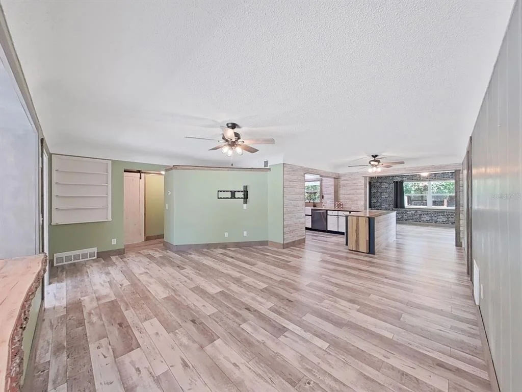 Photo of 5 N KEYSTONE DRIVE