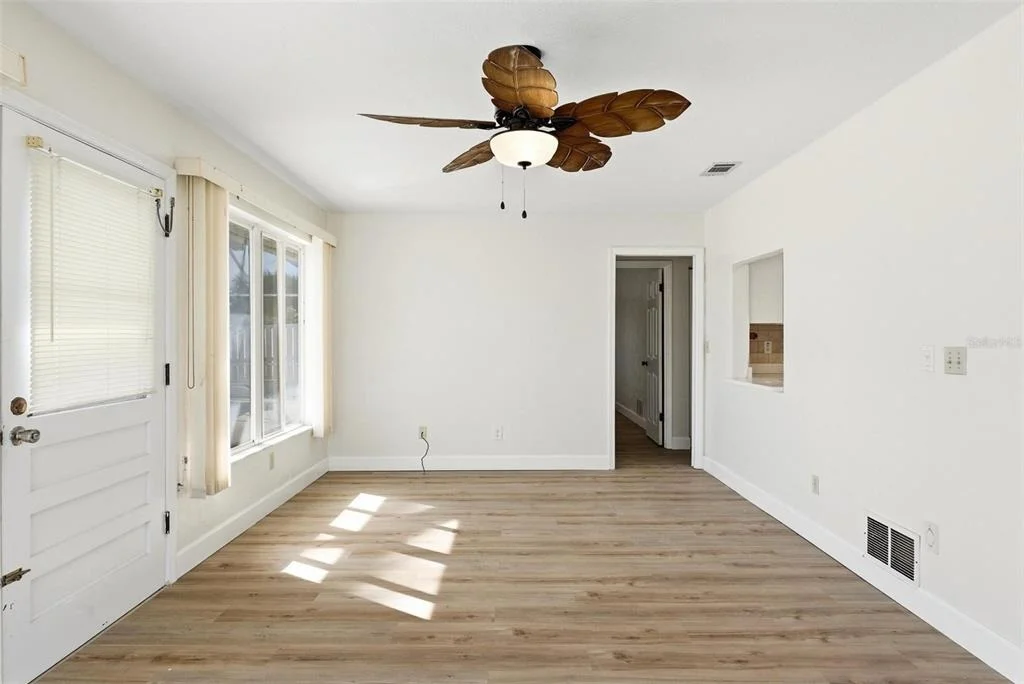 Photo of 33 E SEA HARBOR