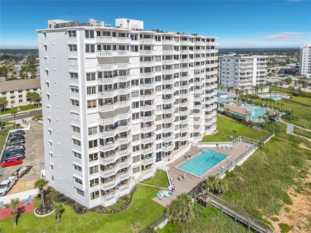 Photo of Unit 304 at 1051 OCEAN SHORE BOULEVARD
