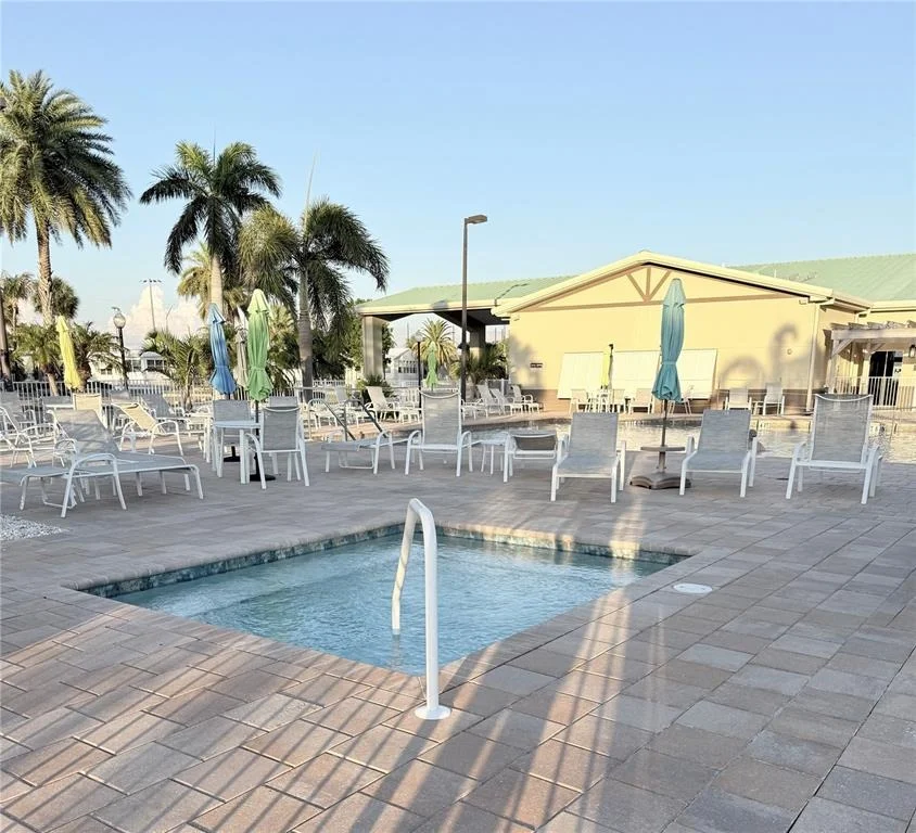 Photo of 615 S GREEN CIRCLE
