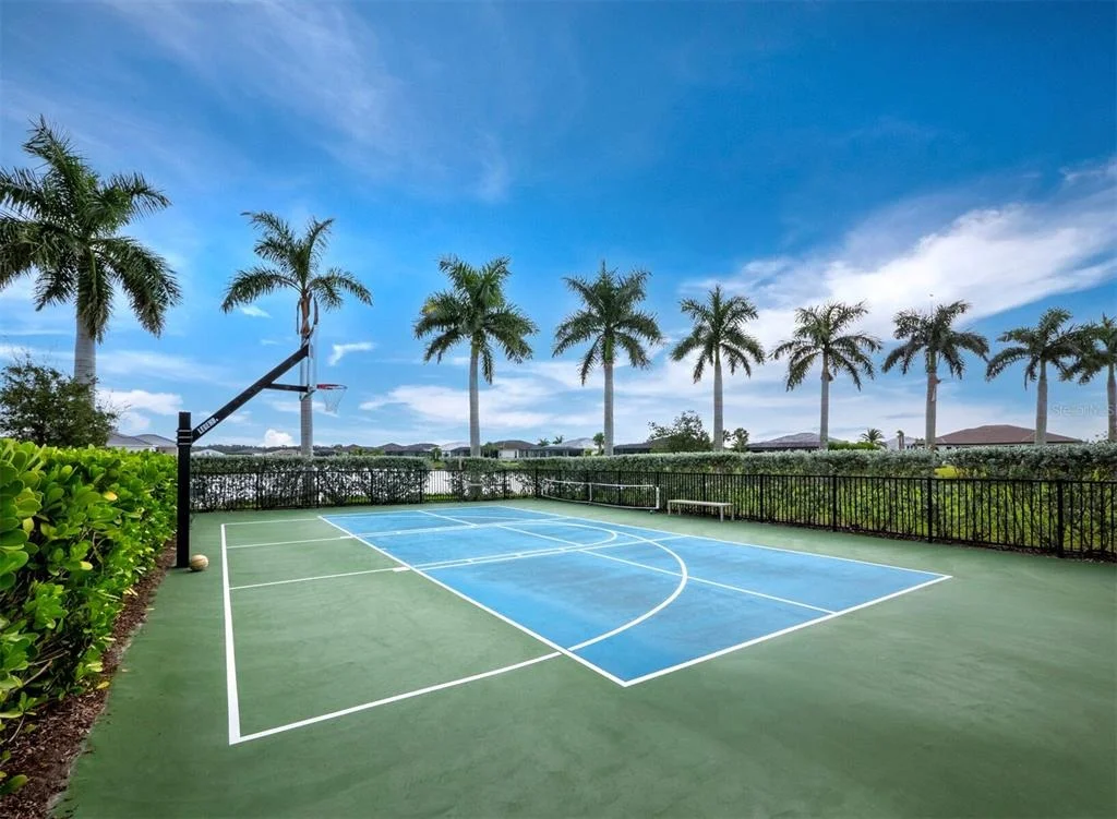 Photo of 8989 ARTISAN WAY