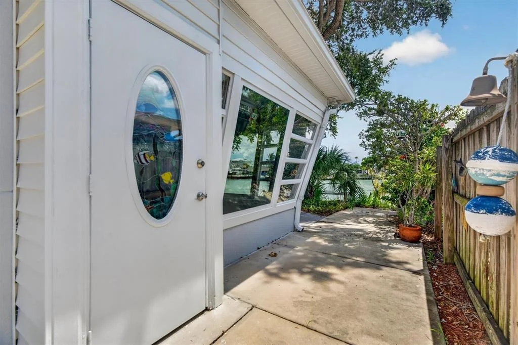Photo of 541 LILLIAN DRIVE