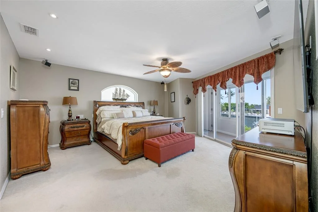Photo of 861 SYMPHONY ISLES BOULEVARD