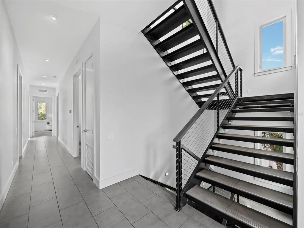 Photo of 471 ISLAND CIRCLE