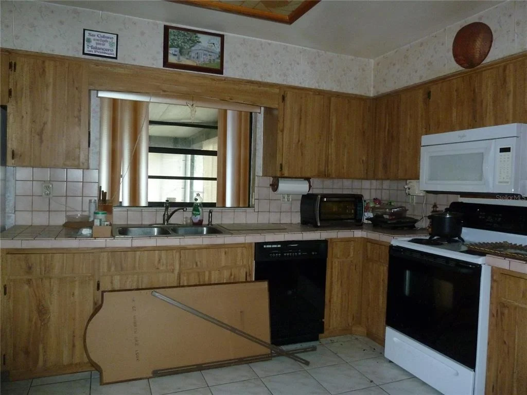 Photo of 16224 SAWGRASS CIRCLE
