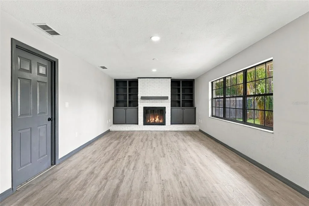 Photo of 3561 CALGARY LANE