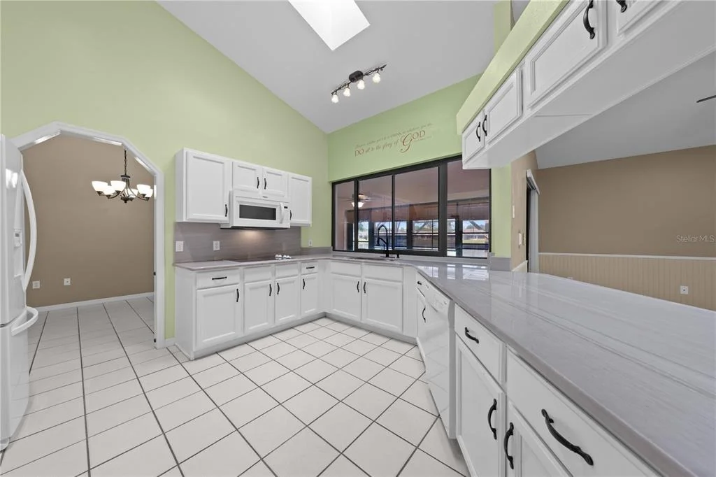 Photo of 2333 SWEETWATER BOULEVARD