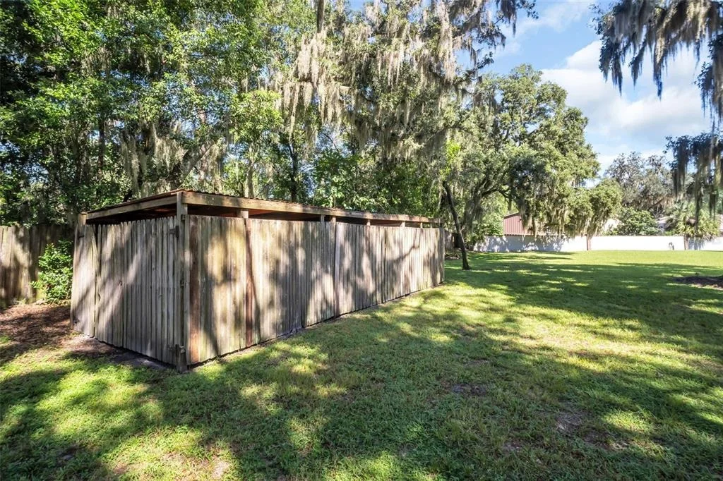 Photo of 810 WARREN ROAD